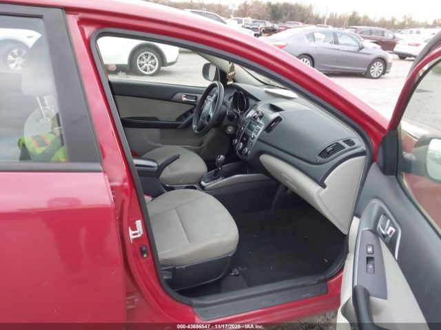 2013 KIA FORTE KNAFU4A26D5733164 Photo 4