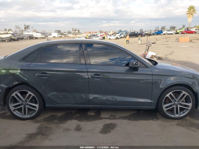 WAUAUGFFXH1051246 Audi A3 2.0t Premium