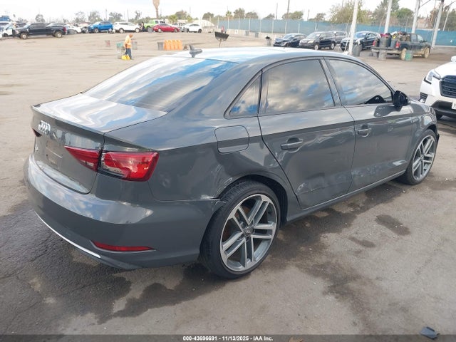 2017 AUDI A3 WAUAUGFFXH1051246 Photo 3
