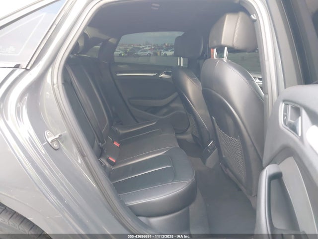 2017 AUDI A3 WAUAUGFFXH1051246 Photo 7