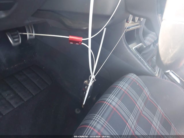 2015 VOLKSWAGEN GOLF GTI 3VW5T7AU5FM014826 Photo 10