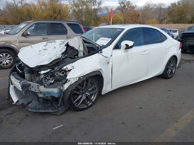 Lexus IS 350 2016 JTHCE1D23G5011277 Image 2