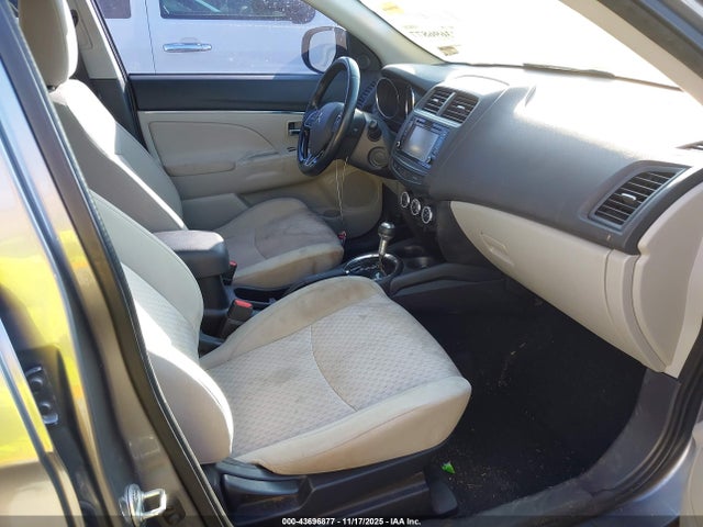 2017 MITSUBISHI OUTLANDER SPORT JA4AP3AW5HZ019360 Photo 4