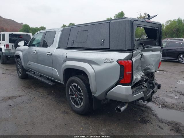 2024 TOYOTA TACOMA 3TMLB5JNXRM038084 Photo 2