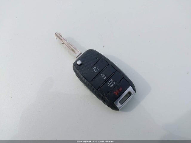 KNAFX4A61G5497456 KIA FORTE LX