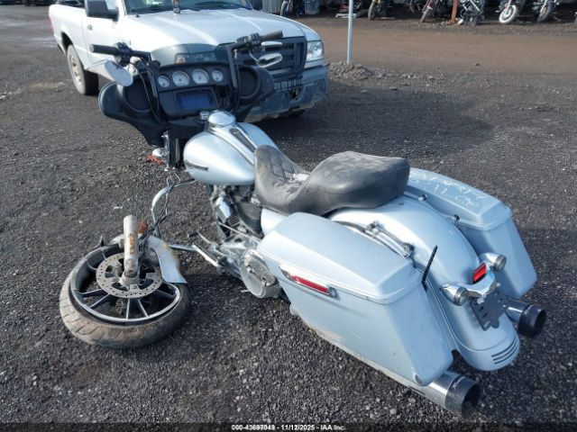 2023 HARLEY-DAVIDSON FLHX 1HD1KBC11PB624837 Photo 2