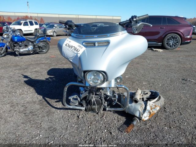 2023 HARLEY-DAVIDSON FLHX 1HD1KBC11PB624837 Photo 4