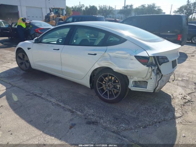 2021 TESLA MODEL 3 5YJ3E1EB9MF048490 Photo 2