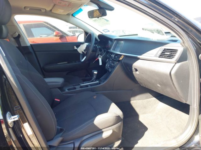 2019 KIA OPTIMA 5XXGT4L3XKG284841 Photo 4