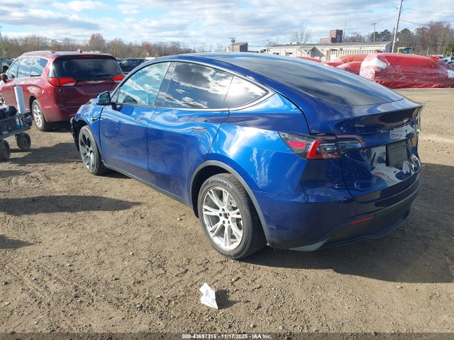2021 TESLA MODEL Y 5YJYGDEE1MF287396 Photo 2