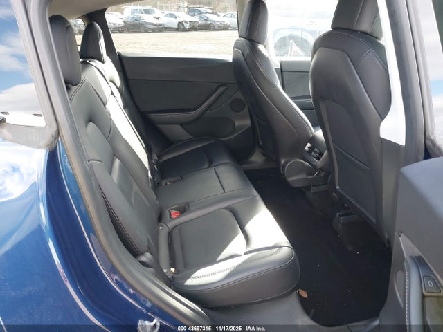 2021 TESLA MODEL Y 5YJYGDEE1MF287396 Photo 7