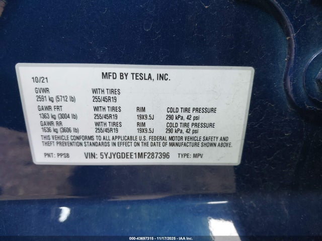 2021 TESLA MODEL Y 5YJYGDEE1MF287396 Photo 8