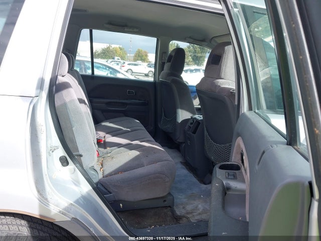 Aukcja sprzedaży 2004 Honda Pilot Lx, vin: 2HKYF181X4H614874, numer aukcji: 43697320