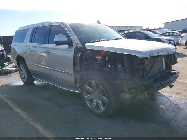 2016 CADILLAC ESCALADE ESV 1GYS3HKJ3GR243158 Photo 0