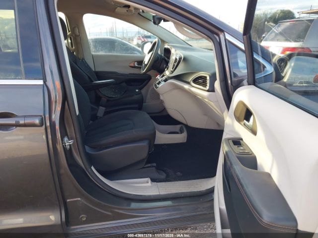 2017 CHRYSLER PACIFICA 2C4RC1DG0HR709184 Photo 4