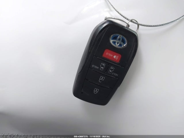 Toyota SIENNA LE 2021 5TDKRKEC5MS014993 Image 11