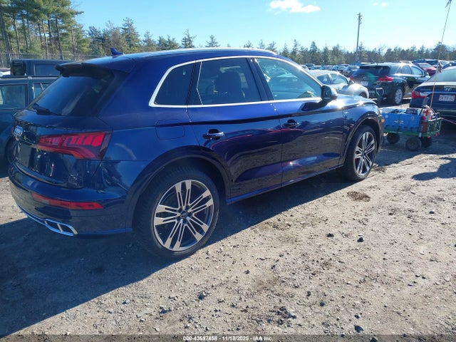 2018 AUDI SQ5 WA1A4AFY9J2108161 Photo 3