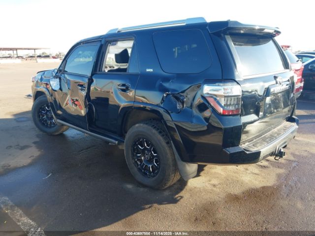 2015 TOYOTA 4RUNNER JTEBU5JR1F5262382 Photo 2