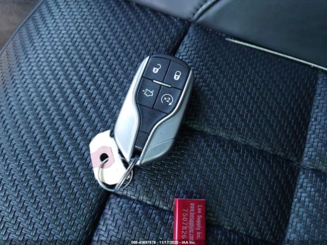 2022 MASERATI LEVANTE ZN661ZUT3NX382389 Photo 10