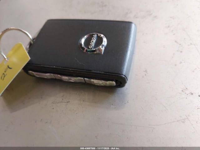 2017 VOLVO XC90 YV4102XM3H1124453 Photo 10