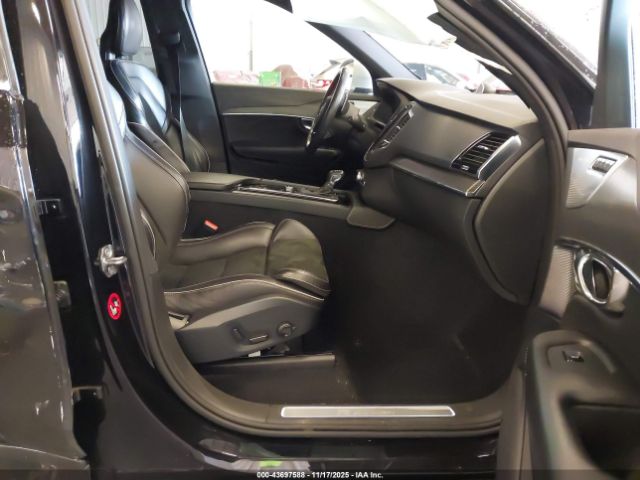 2017 VOLVO XC90 YV4102XM3H1124453 Photo 4