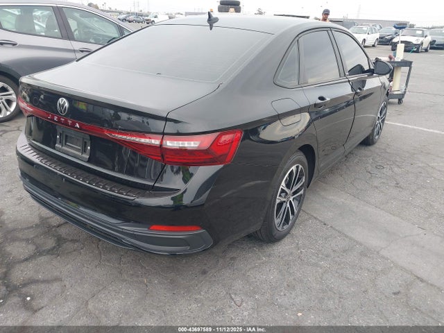3VWBX7BU6SM076333 Volkswagen Jetta 1.5t Sport