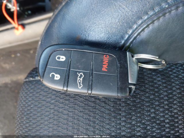 2015 CHRYSLER 200 1C3CCCBG4FN551421 Photo 10