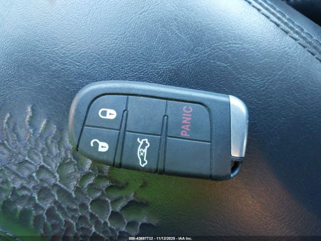 2017 CHRYSLER 200 1C3CCCAB1HN512052 Photo 10