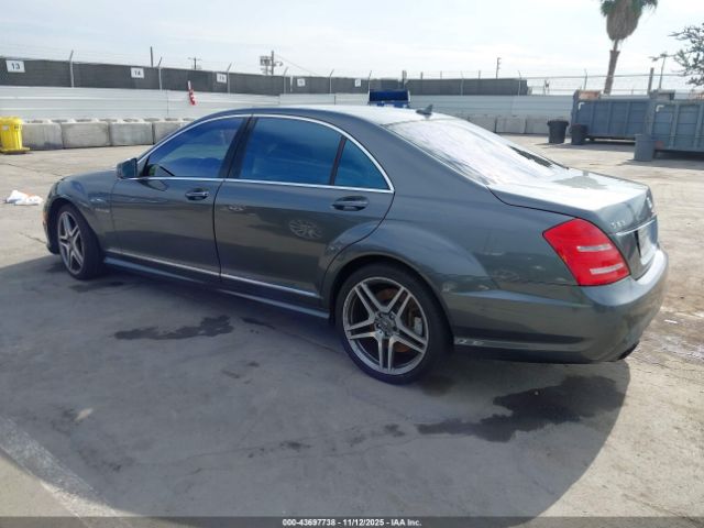 2011 MERCEDES-BENZ S 63 AMG WDDNG7EB5BA378595 Photo 2