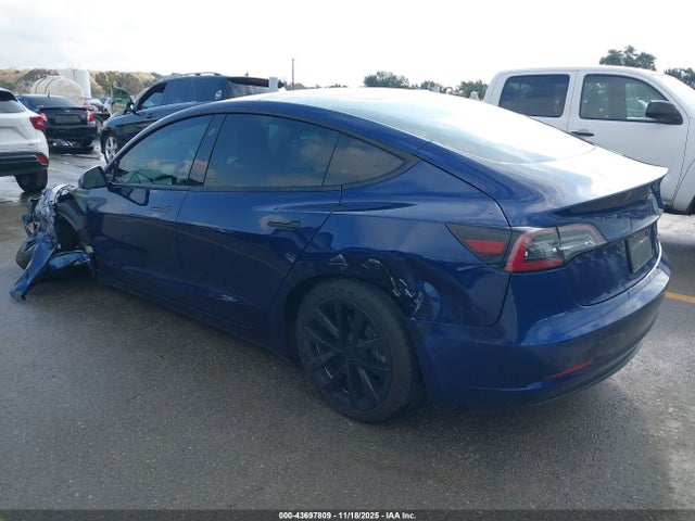 2022 TESLA MODEL 3 5YJ3E1EB7NF134057 Photo 2