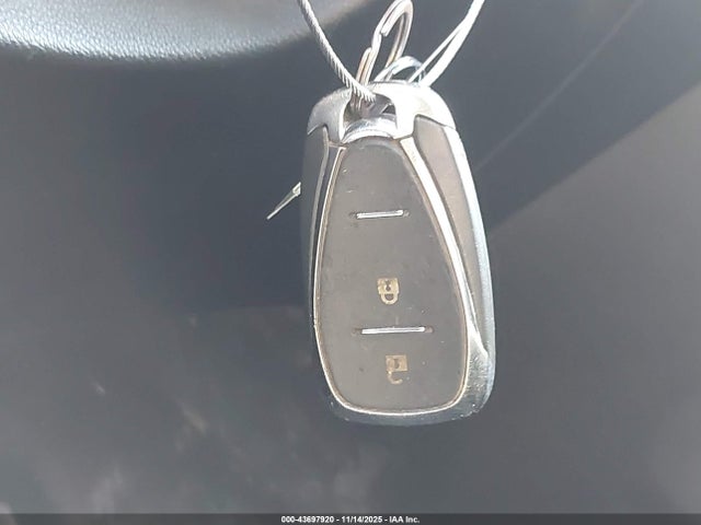 1GNERFKWXKJ294978 Chevrolet Traverse Ls