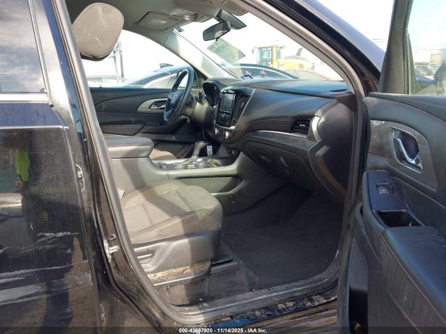 1GNERFKWXKJ294978 Chevrolet Traverse Ls