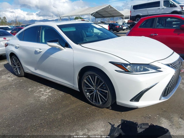 2025 LEXUS ES 300H 58ADA1C15SU072093