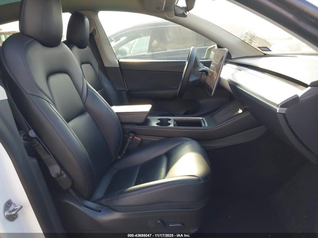 2022 TESLA MODEL Y 7SAYGAEE8NF313575 Photo 4