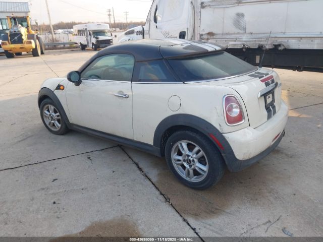 2012 MINI COOPER WMWSX1C52CT300155 Photo 2