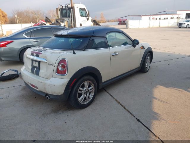 2012 MINI COOPER WMWSX1C52CT300155 Photo 3