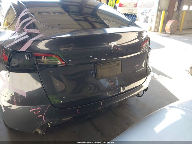 2021 TESLA MODEL Y 5YJYGAEE1MF207447 Photo 5