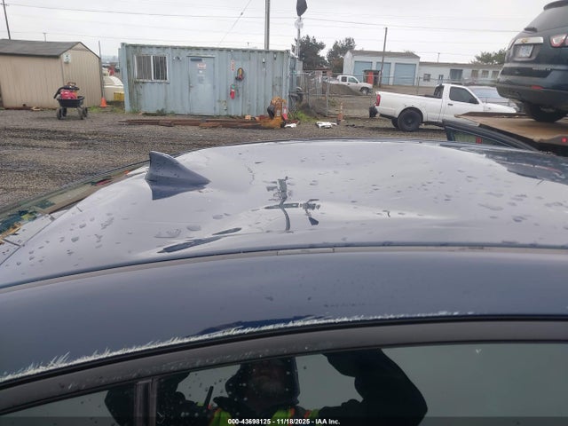4S3BWAD67R3010922 Subaru Legacy Premium