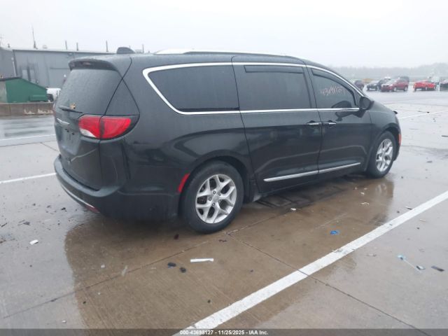 2018 CHRYSLER PACIFICA 2C4RC1EG1JR268766 Photo 3