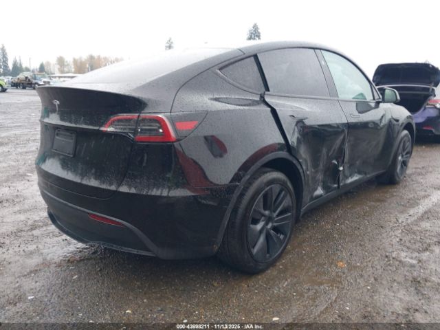 2025 TESLA MODEL Y 7SAYGDED3SF236893 Photo 3