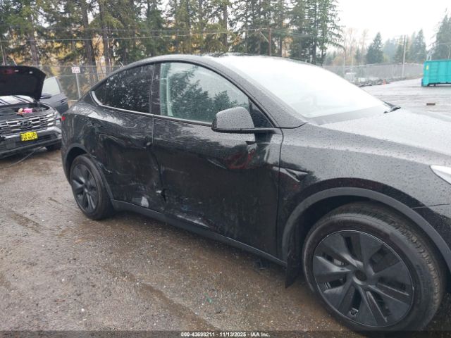 2025 TESLA MODEL Y 7SAYGDED3SF236893 Photo 5