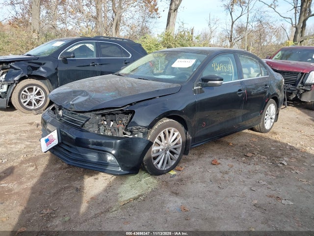 43698347 :رقم المزاد ، 3VWL17AJ3GM222837 vin ، 2016 Volkswagen Jetta 1.8t Sel مزاد بيع