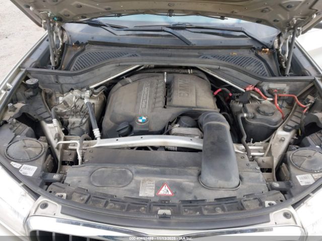 2014 BMW X5 5UXKR0C54E0H18598 Photo 9