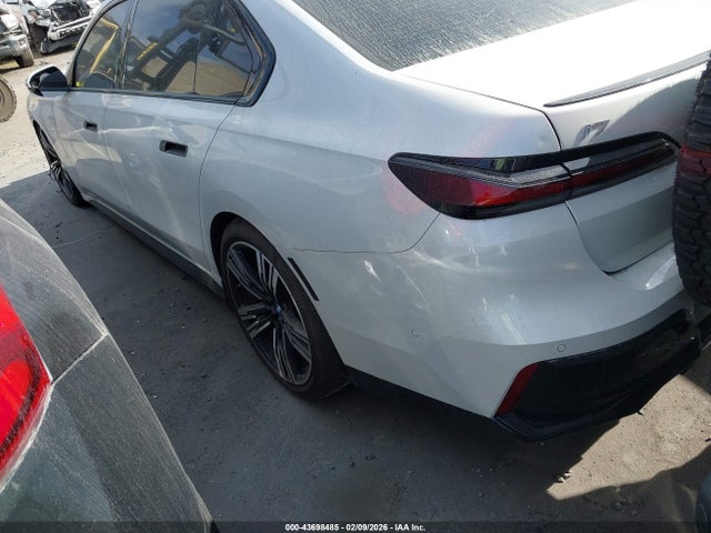 2023 BMW I7 WBY53EJ01PCN77765 Photo 2