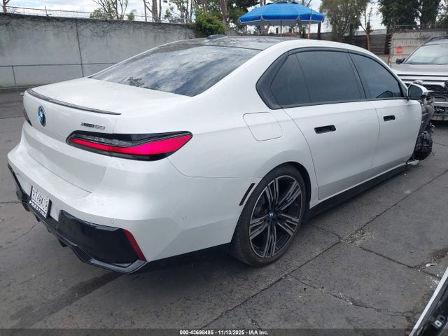 2023 BMW I7 WBY53EJ01PCN77765 Photo 3