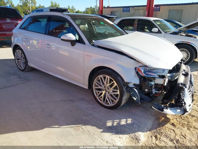 2018 AUDI A3 E-TRON WAUUPBFF5JA055153