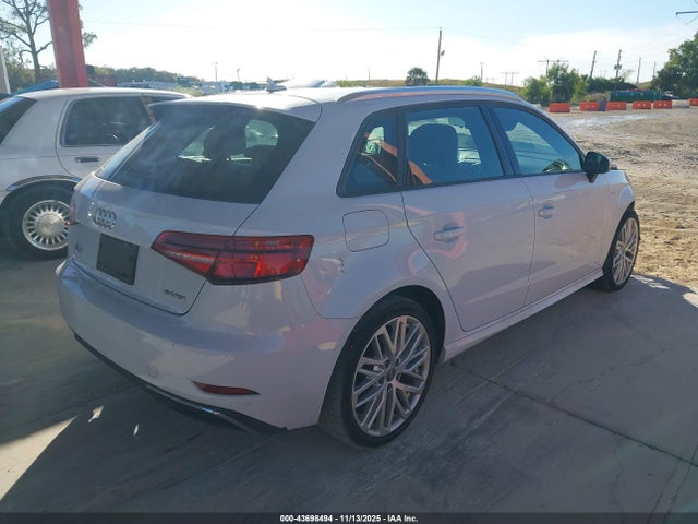 2018 AUDI A3 E-TRON WAUUPBFF5JA055153 Photo 3