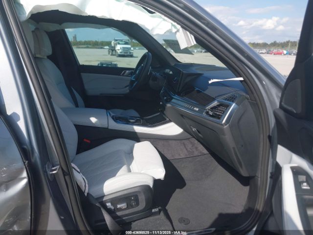 2024 BMW X5 5UX13EU07R9V80745 Photo 4
