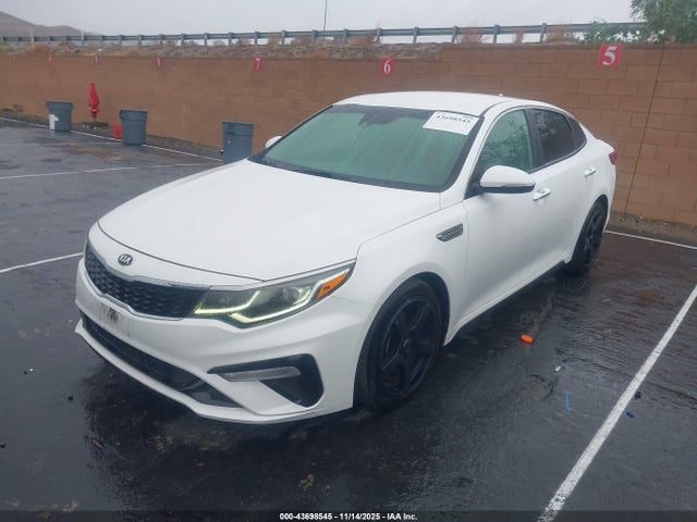 5XXGT4L31KG282363 KIA Optima S