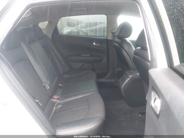 5XXGT4L31KG282363 KIA Optima S